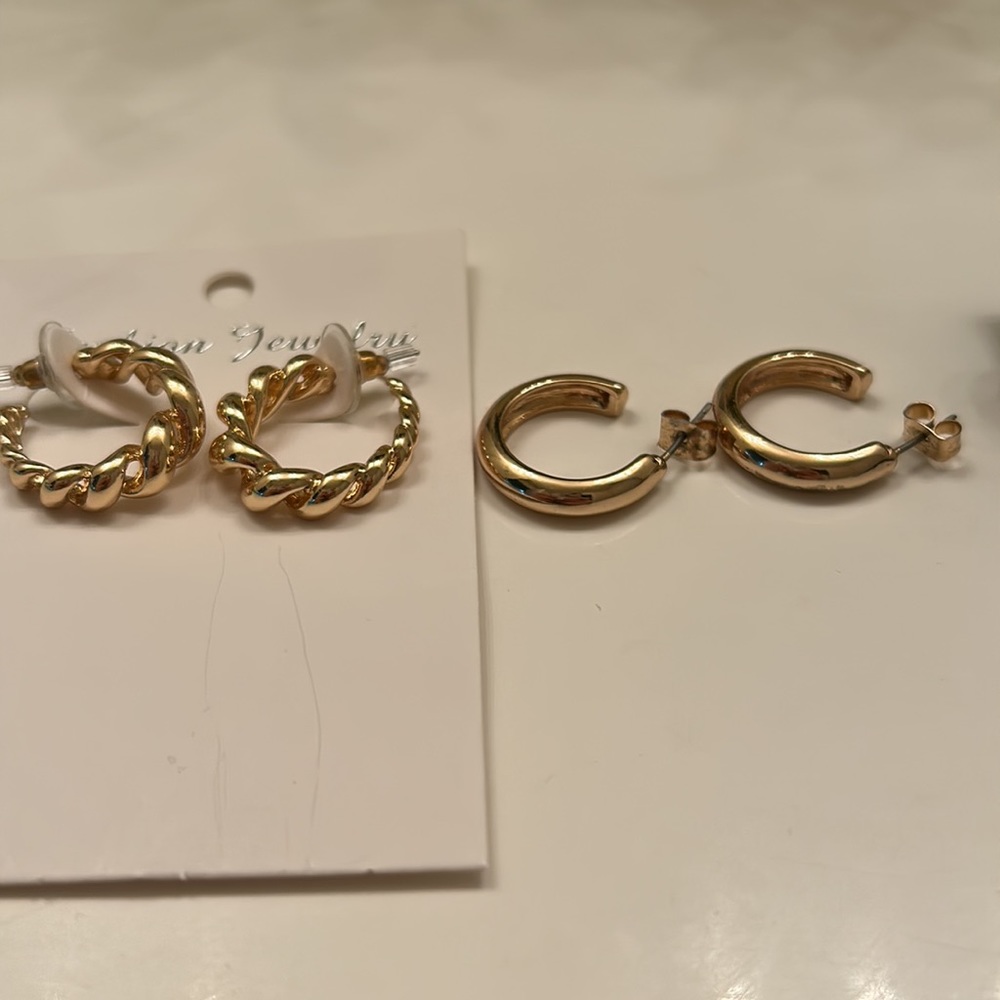 Earrings - Picture 3 of 3